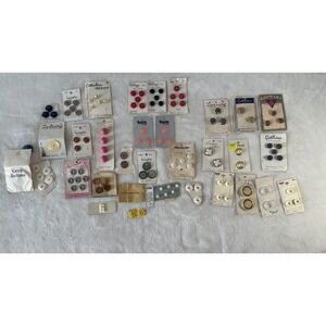Huge Lot Vintage Buttons On Cards  Variety
